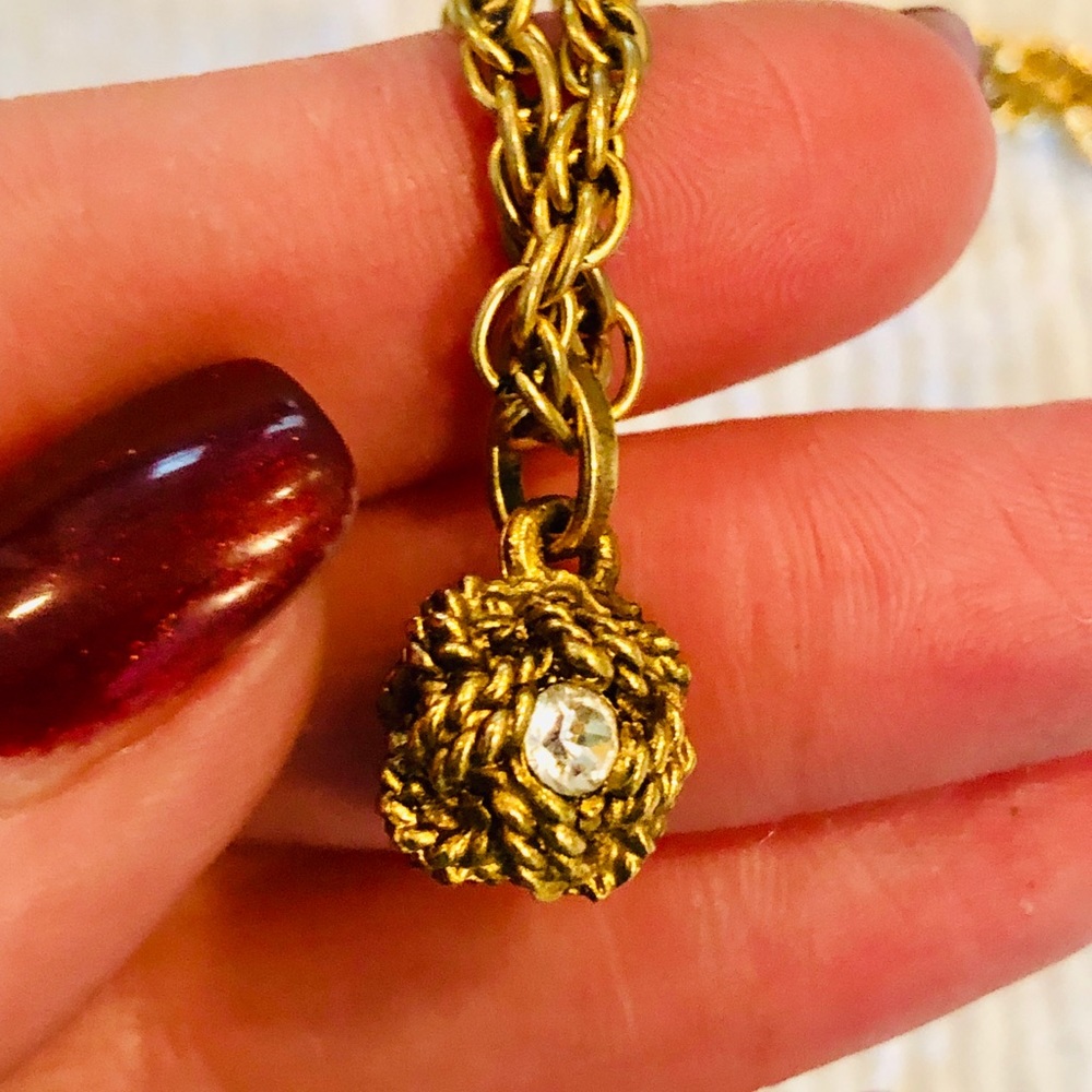 Chanel 18k GP camelia necklace ⭐️1HR price drop⭐️